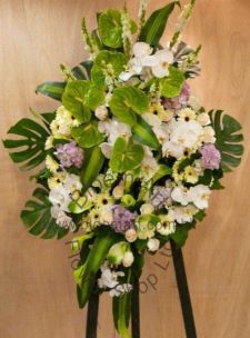 Mixed Floral Wreath - CODE 94995